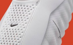 酷似 Cybertruck！Nike「新拖鞋」自带按摩功效？！