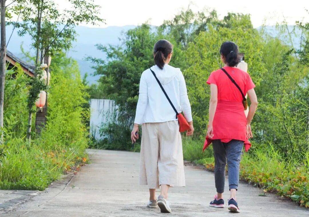 秋天多去公园走走,有这三个治愈身心的功效 秋天多去公园走走,有这三个治愈身心的功效 投资理财