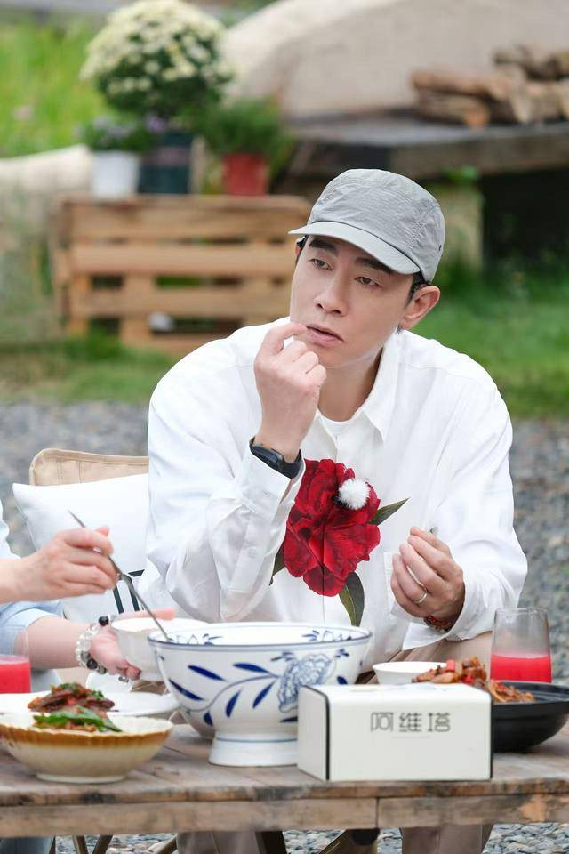 陈小春的生存智慧:不害人,相信人! 陈小春的生存智慧:不害人,相信人! 百事百科