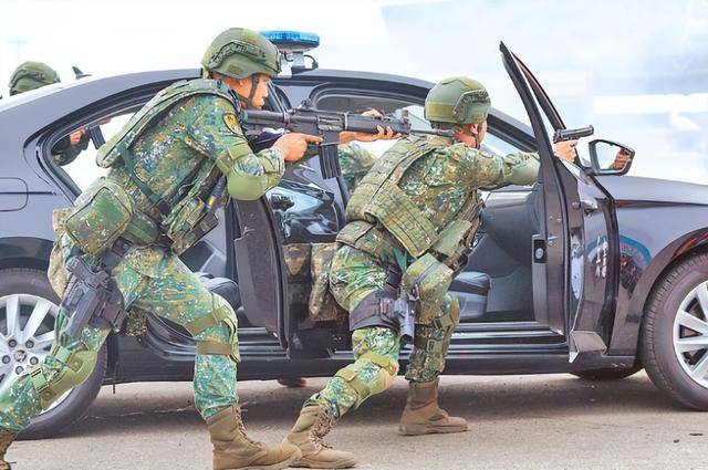 根源何在？台湾年轻士兵离营率飙升 根源何在？台湾年轻士兵离营率飙升 热点新闻