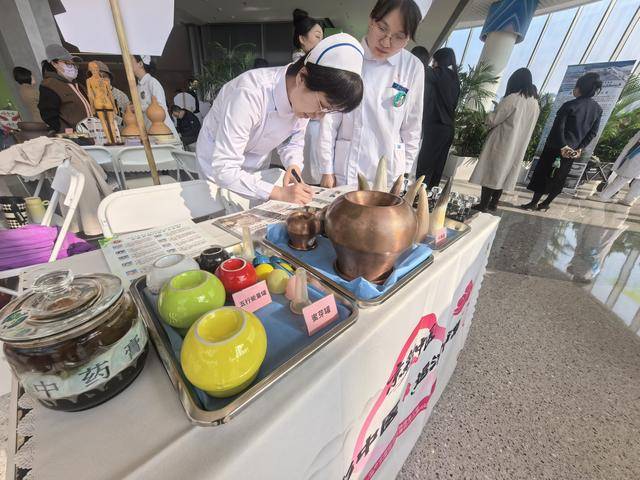 “京彩中医·运河市集”亮相，市民体验中医特色服务 “京彩中医·运河市集”亮相，市民体验中医特色服务 百事百科